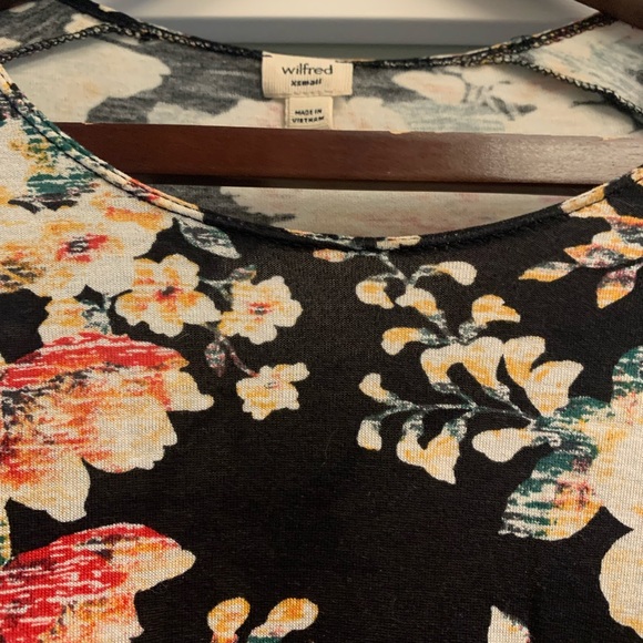 Aritzia Wilfred Fabre Floral Peplum Shirt, XS - Picture 2 of 4